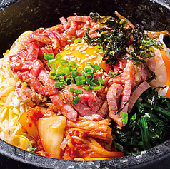 焼肉以外のメニューも豊富。〆まで楽しめる料理の数々
