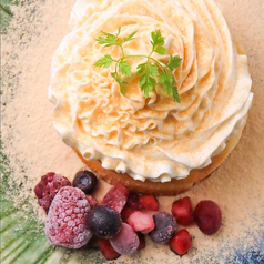 生クリームたっぷり 窯焼きパンケーキ