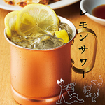 しんちゃんといえばやっぱりレモンサワー！なんと209円(税込)とリーズナブルな価格でご提供してます