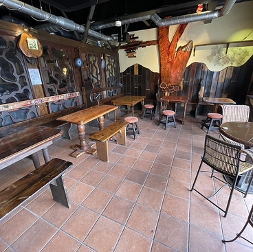 TANAA S Barge Inn タナーズ バージ インの雰囲気1