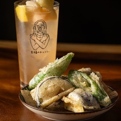 夏野菜の山椒フリット & 白桃の甲州オペレーター セット