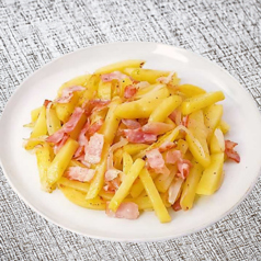 じゃがいもとベーコンの炒め