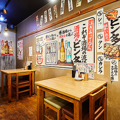 少人数でのご利用に最適な、2名様用のテーブル席をご用意しています♪デートやお友達とのお食事など、大切な方とのお食事をゆっくりとお楽しみいただけます。