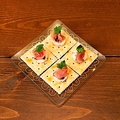 料理メニュー写真&nbsp;生ハムとレーズンバター