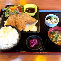 うおきん食堂のおすすめランチ2