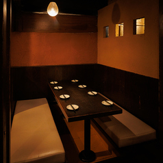【6～8名様席】ゆったりと足を伸ばせる掘りごたつ席は、小～中規模のご宴会におすすめ◎寛ぎながらご宴会をお楽しみください♪