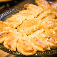 パリッと仕上げるジューシー肉汁餃子♪