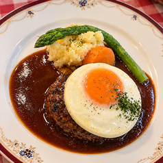 トリュフ香る【和牛煮込みハンバーグ】の写真