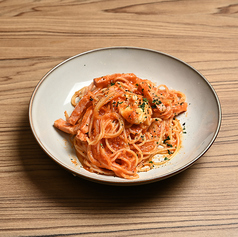 ベーコンとモッツァレラのトマトパスタ(アマトリチャーナ)