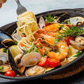 料理メニュー写真&nbsp;有頭海老と厳選貝のアクアパッツァパスタ