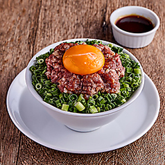 馬肉トロ丼