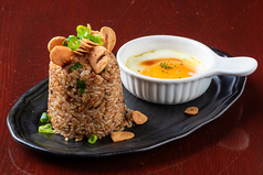 目玉焼付俺のガーリックバターライス