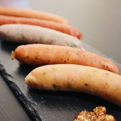 ソーセージ5種盛り合わせ