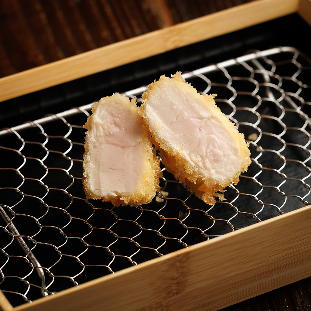 ミシュランビブグルマンを獲得したとんかつの名店「Fry家」のフライメニューをご用意しております♪
