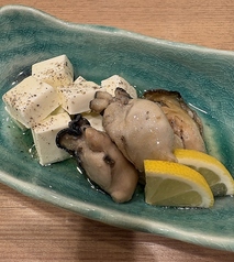 クリームチーズと牡蠣のオリーブ漬け