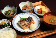 ろじうぜん(お昼ごはん)