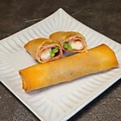 生ハムとモッツァレラの春巻き