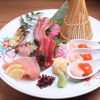 新鮮な刺身やのどぐろや牡蠣などの厳選食材を贅沢に堪能