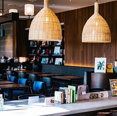 BLUE BOOKS cafe OKINAWA ブルーブックスカフェオキナワのおすすめポイント1