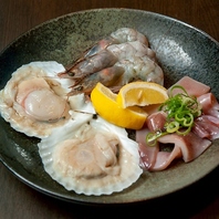 焼肉はもちろん豊富な一品料理と本格麺メニューを用意★