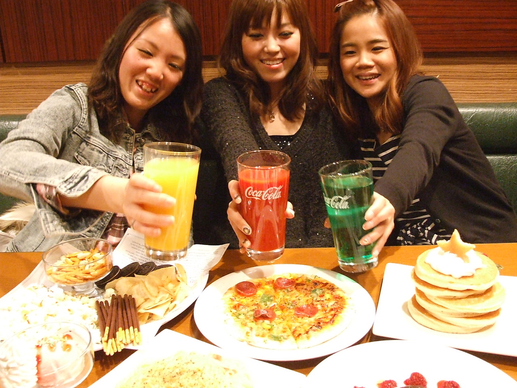 女子会・誕生日会にも♪ドリンク飲み放題なのでCafe使いにも♪