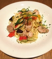 料理メニュー写真 イタリア産ホエイ豚とグリル野菜のアーリオオーリオ　Whey Pork,Roasted Vegetables ”OIL SAUCE”