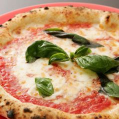 ≪平日ランチ≫サラダ、ピザorパスタ付きで1,600円！！