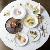 【記念日プレートでサプライズ】記念日・誕生日・お祝いなどの特別な日のご利用にもおすすめ。ディナー、ランチともに記念日プレート付きのコースを多数ご用意しております。大切な方と素敵な時間をお過ごしください。