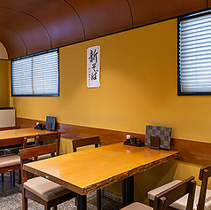 家族や友人など、複数人での食事にピッタリです◎和のテイストが漂う店内で、料理を味わいながら、ゆったりとした時間を過ごすことができます。