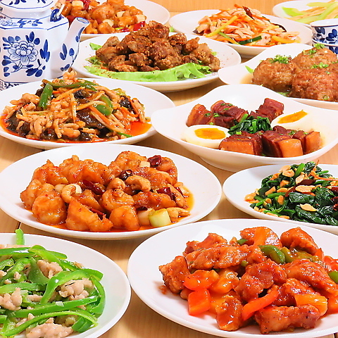 格安に中華料理を楽しめる食べ飲み放題コースやランチがあります！ぜひお越しください