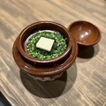 料理メニュー写真&nbsp;タコと青さ海苔バターの土鍋ご飯