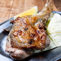 料理メニュー写真&nbsp;骨付き鶏もも焼き