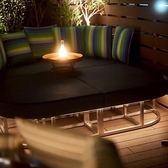 当店は全面禁煙となっており、快適な環境を提供していますが、指定されたスペースでの喫煙が可能です。禁煙エリアでは、タバコの煙を気にせずにお食事や会話を楽しめるため、リラックスした時間をお過ごしいただけます。喫煙される方も安心してご利用いただけるので、ぜひお越しください。