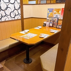 【諫早駅徒歩1分の好立地！】個室居酒屋ならではの開放的で広々とした中で、こだわりの逸品メニューとラインナップ豊富なお酒をお楽しみください！お得な飲み放題付きコースも幅広くご用意しております。