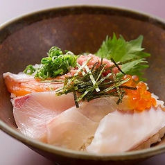 旬魚の海鮮丼