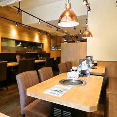 席間隔も十分ございますので、お席で美味しい焼肉をお楽しみください。