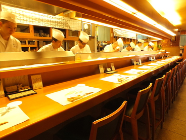 おおさか料理 浅井東迎の雰囲気1