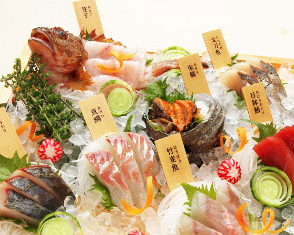お刺身はもちろん絶品！お食事利用も歓迎。お席のみのご用意もできます♪お気軽にご利用ください。