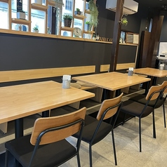 餃子酒場の雰囲気3