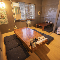 【2F座敷席:8名様×1卓/6名様×1卓/4名様×1卓/2名様×2卓】