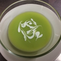 グリーンピースの冷たいポタージュ
