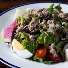 具沢山のニース風サラダ