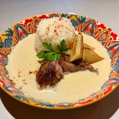 今月のカレー「ホワイトカレー（中辛）」