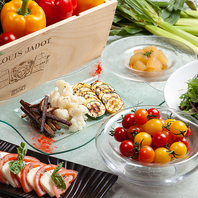 シェフが自ら目利きした食材を使用