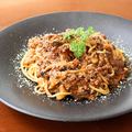 料理メニュー写真&nbsp;贅沢和牛の自家製ミートソースパスタ