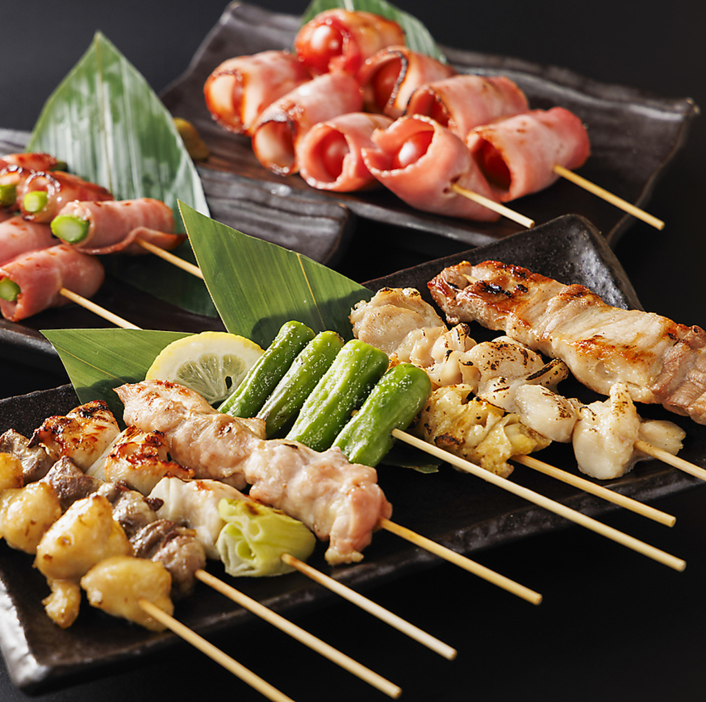 炭火で仕上げる職人技◎焼き鳥にも自信があります！自家製ダレでお召し上がりください！