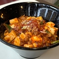 料理メニュー写真&nbsp;赤 麻婆豆腐丼(スープ付)