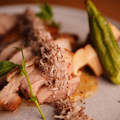 料理メニュー写真 淡路鶏とグリル野菜のトリュフハニーマスタードソース