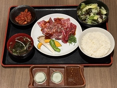 榮華亭 難波店のおすすめランチ1