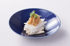 蒸し鶏と長芋の千切り 梅水晶